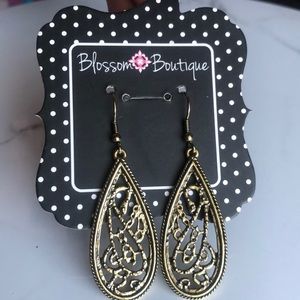NEW Teardrop Gold Earrings